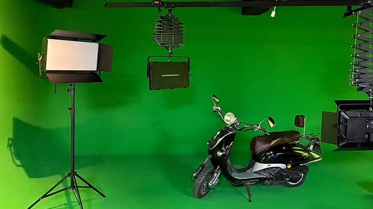 Equipamiento y Plató de alto rendimiento Equipamiento y Plató de alto rendimiento